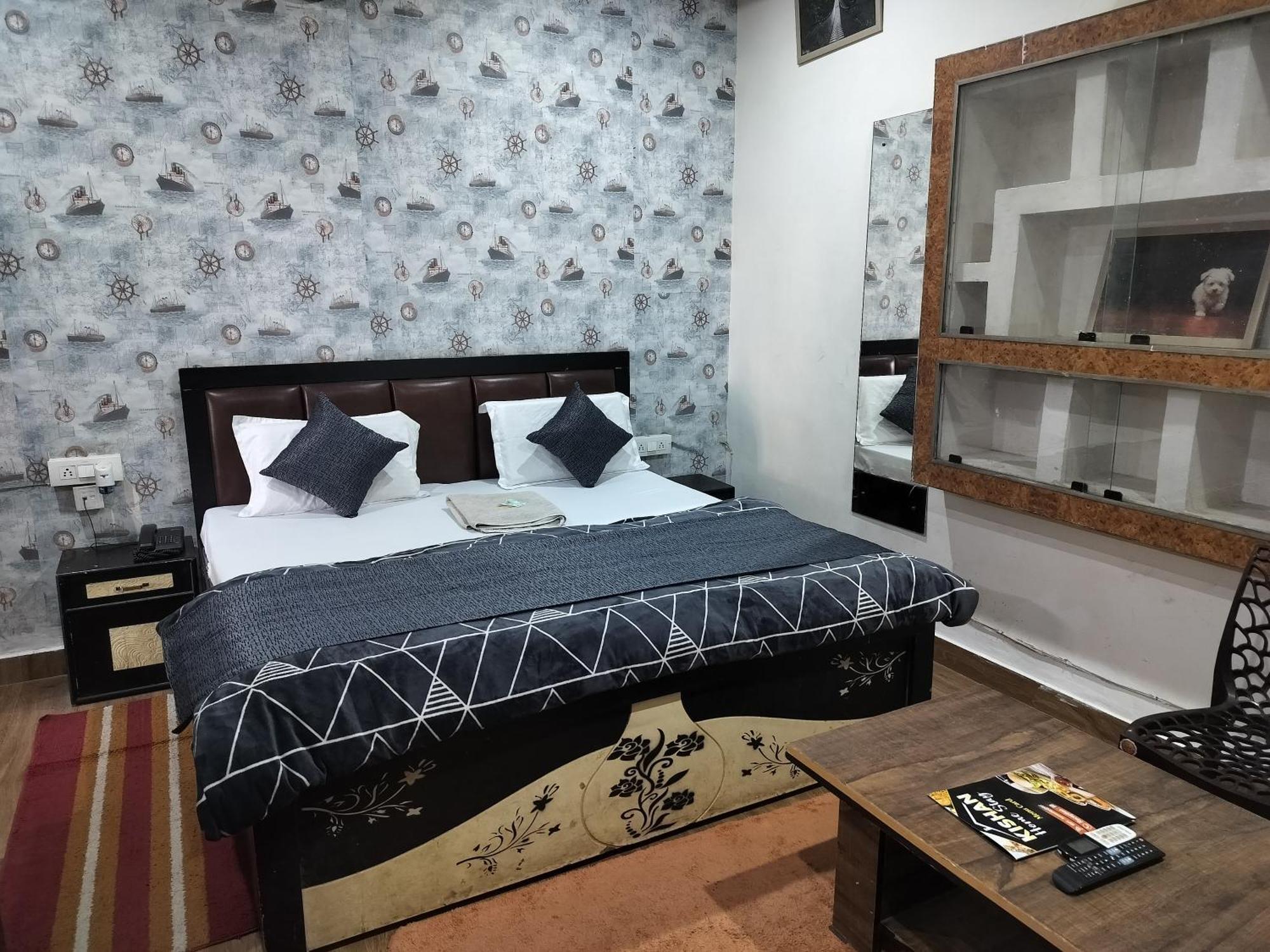 Kishan Home Stay Mathura Exterior photo
