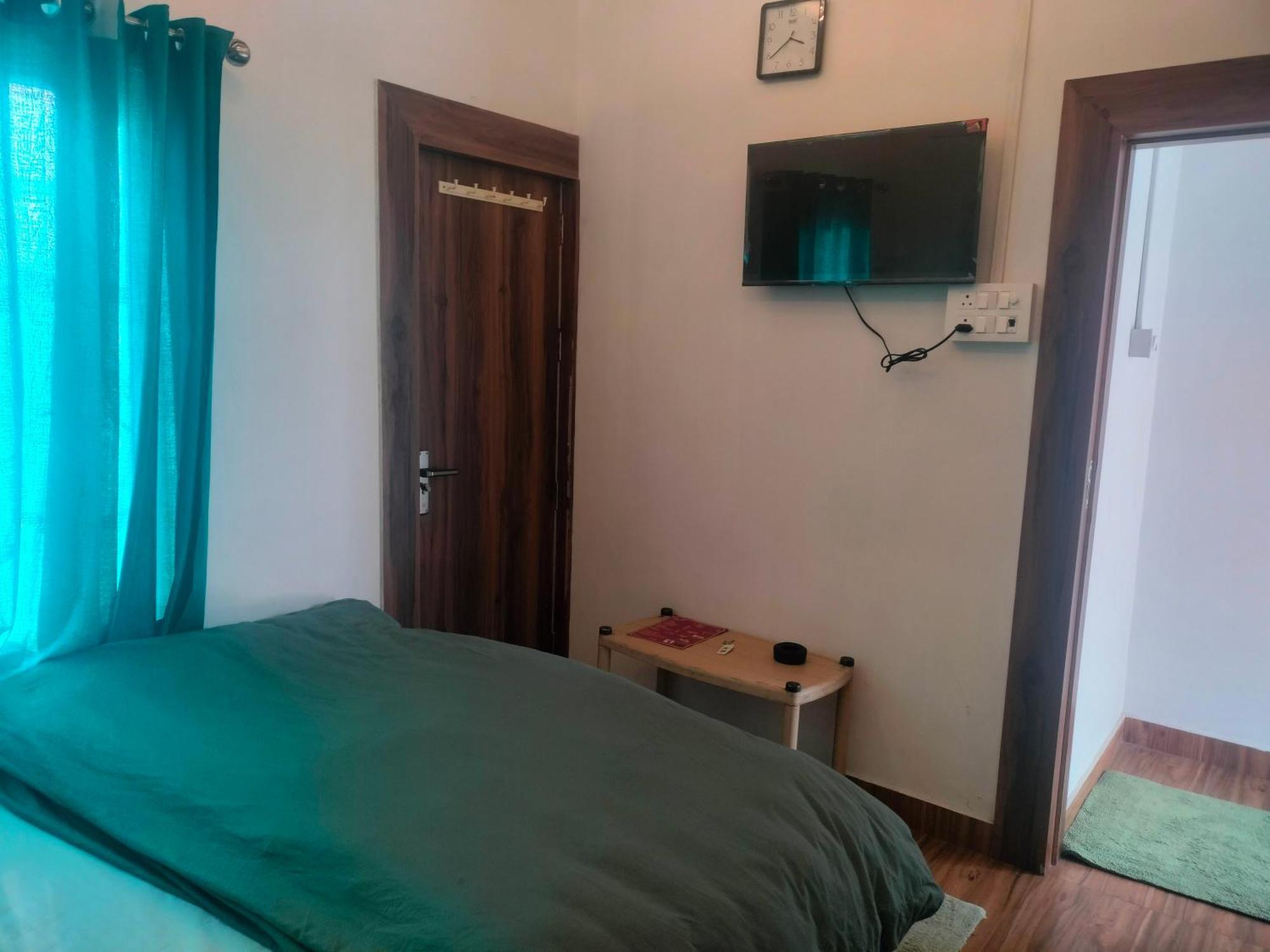 Kishan Home Stay Mathura Exterior photo