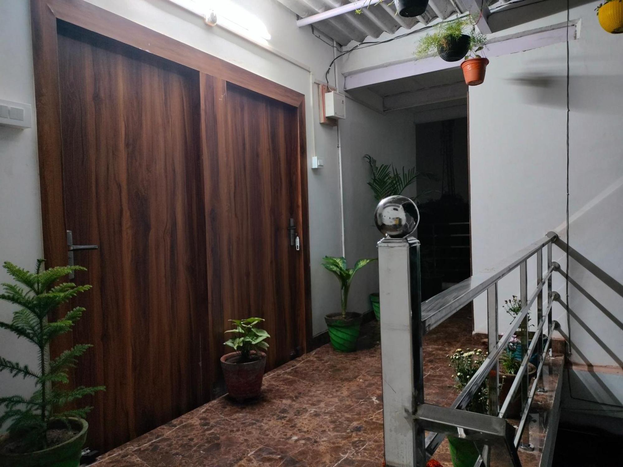 Kishan Home Stay Mathura Exterior photo