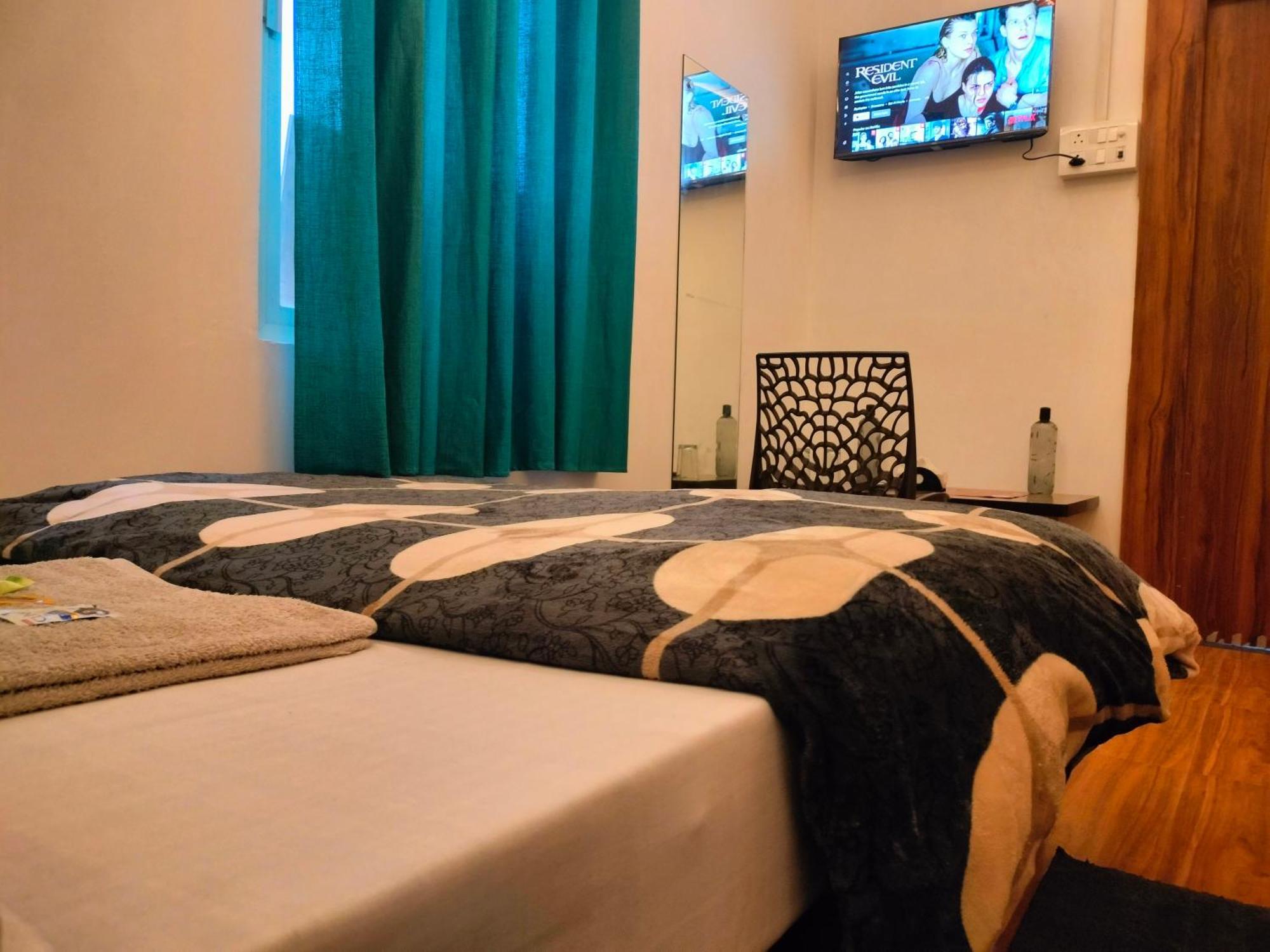 Kishan Home Stay Mathura Exterior photo